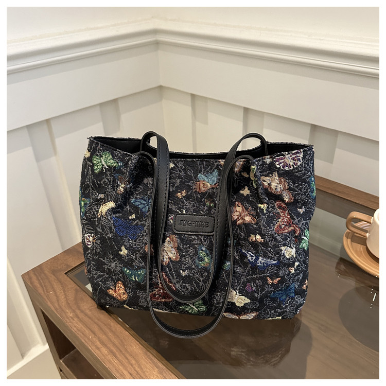EliteCarry Large-Capacity Shoulder Bag