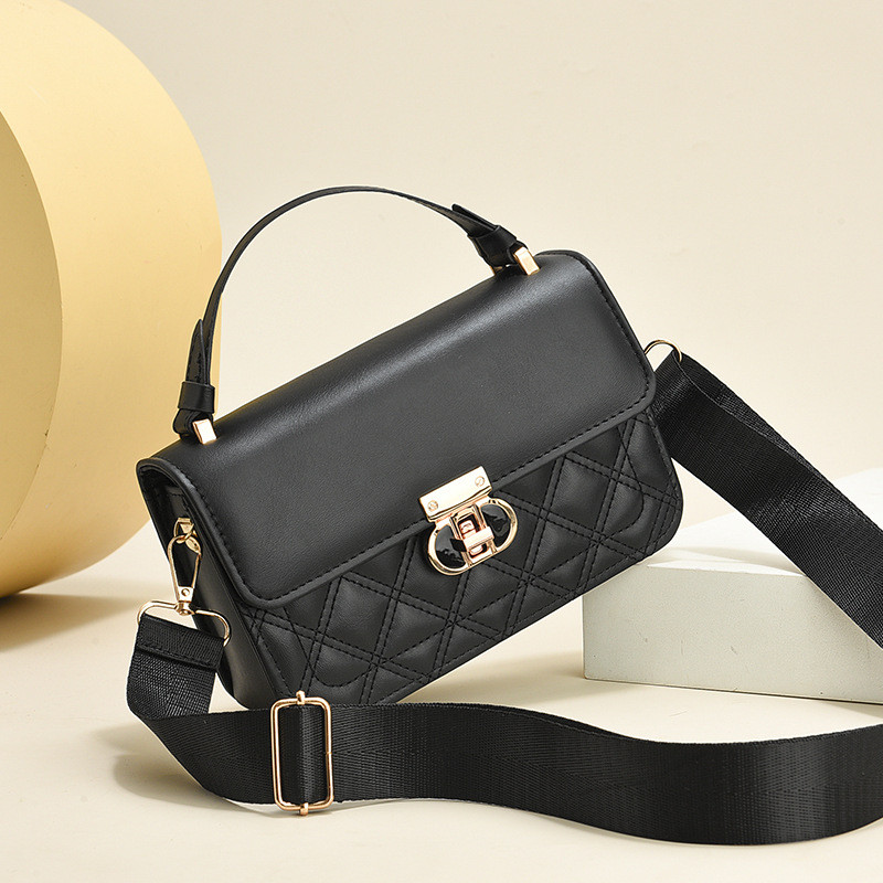 LuxeQuilt Diamond Shoulder Bag