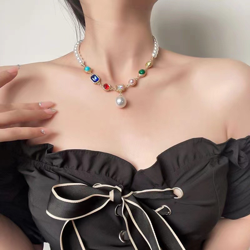 Stunning Multicolored Pearl Necklace