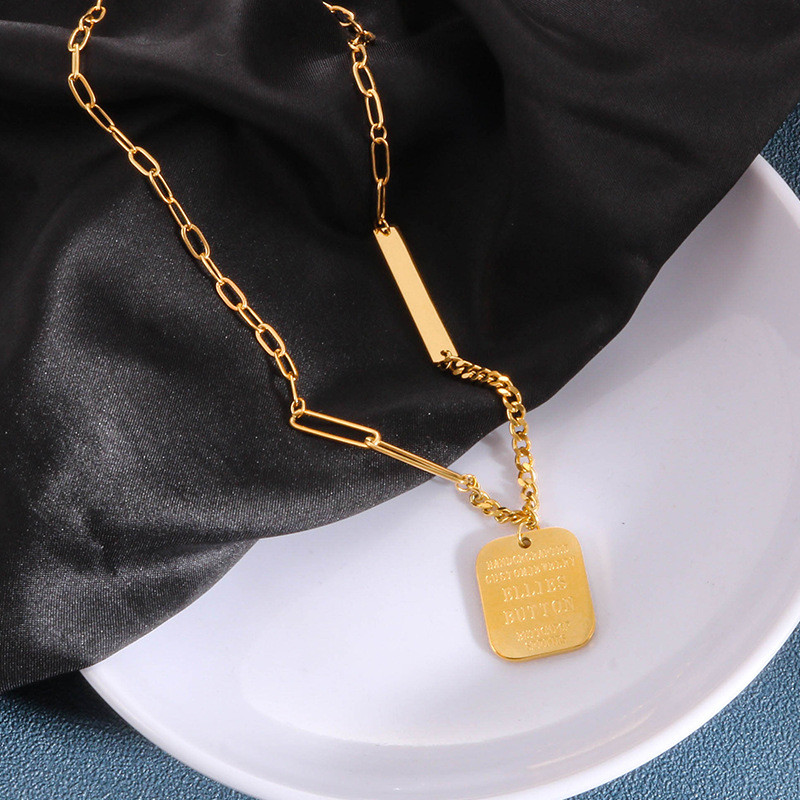 Elegant Gold Layered Pendant Necklace